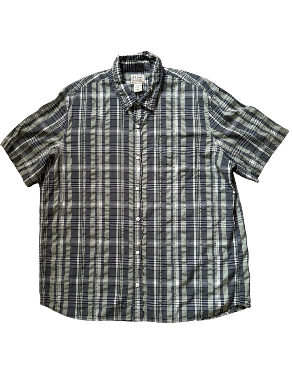 L.L. Bean Men’s XL Seersucker Short Sleeve Plaid Button-Up Shirt Navy Blue Green